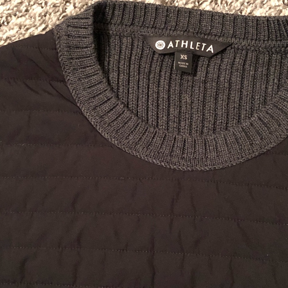 Althleta Sweater - Picture 2 of 4
